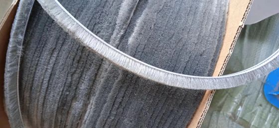 Insectproof Weather Strip 7*7 Mm Wooden Wardrobe With Strong Adhesion Hot Melt